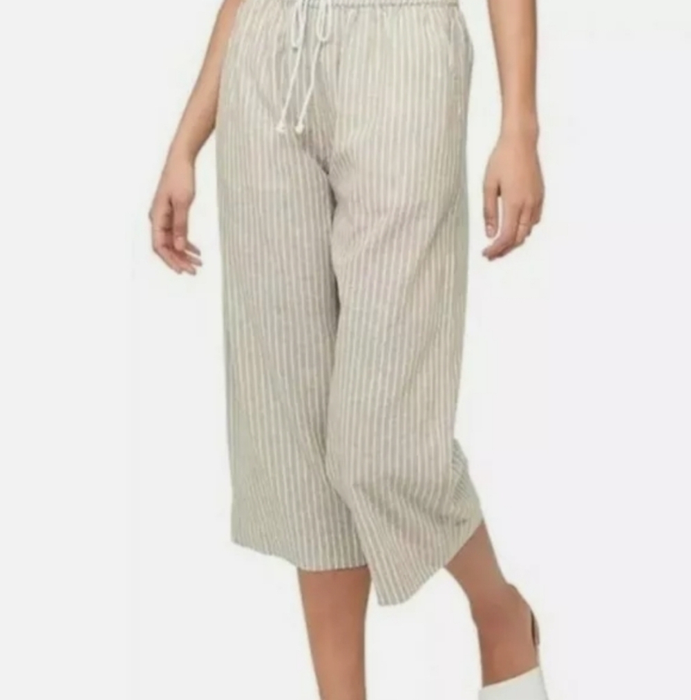 Beach lunch lounge striped pants
